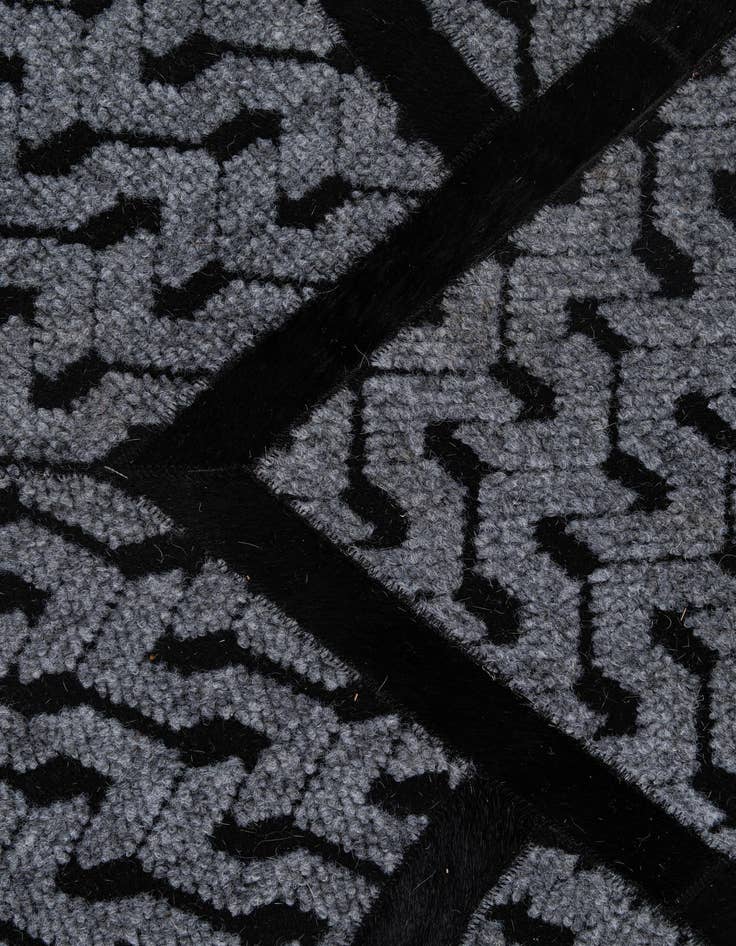 Detail image of 5' 1 x 8' 1 Cowhide - Patchwork Rug