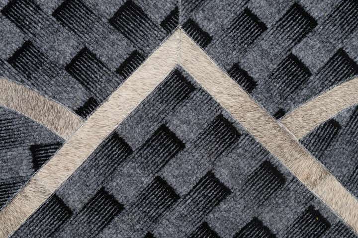 5' x 8' Cowhide - Patchwork Rug