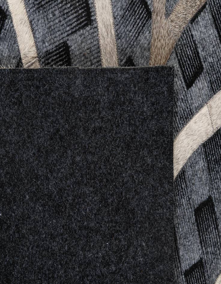 Detail image of 4' 11 x 8' Cowhide - Patchwork Rug