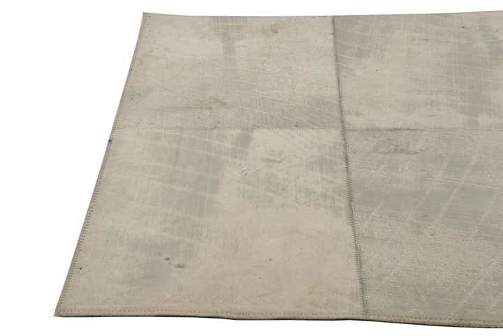 2' x 3' Cowhide Leather Rug