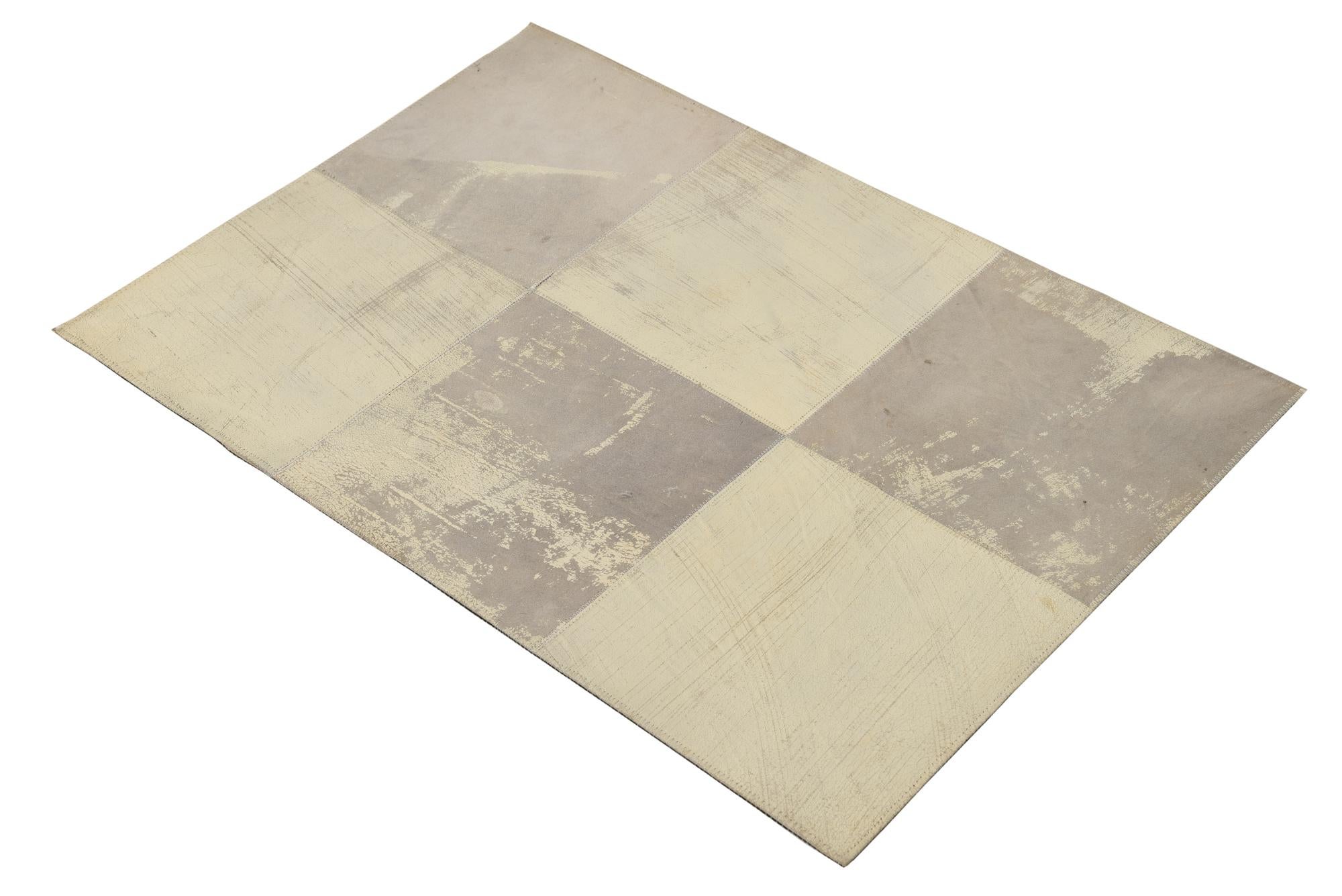 2' x 3' Cowhide Leather Rug