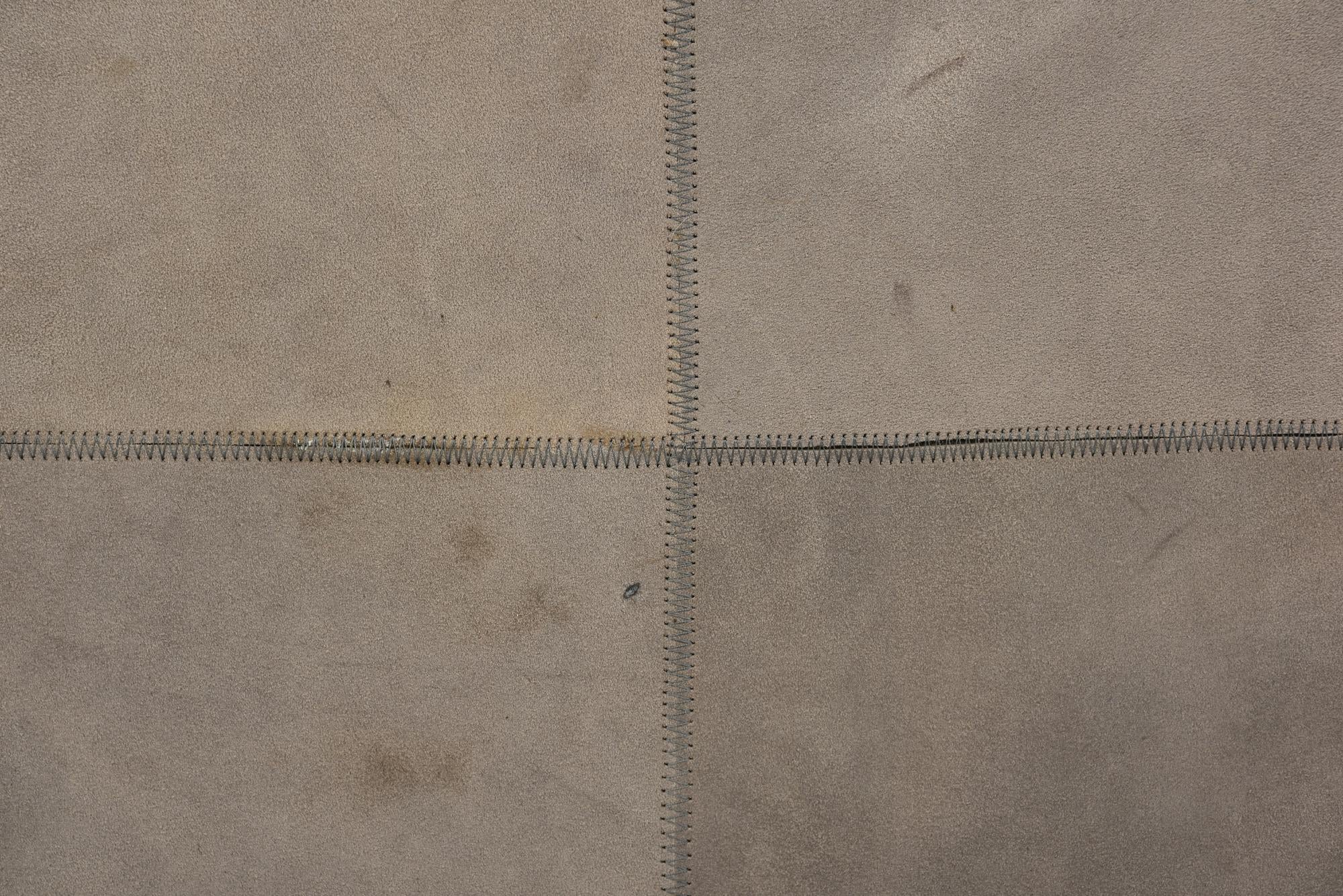 2' x 3' Cowhide Leather Rug