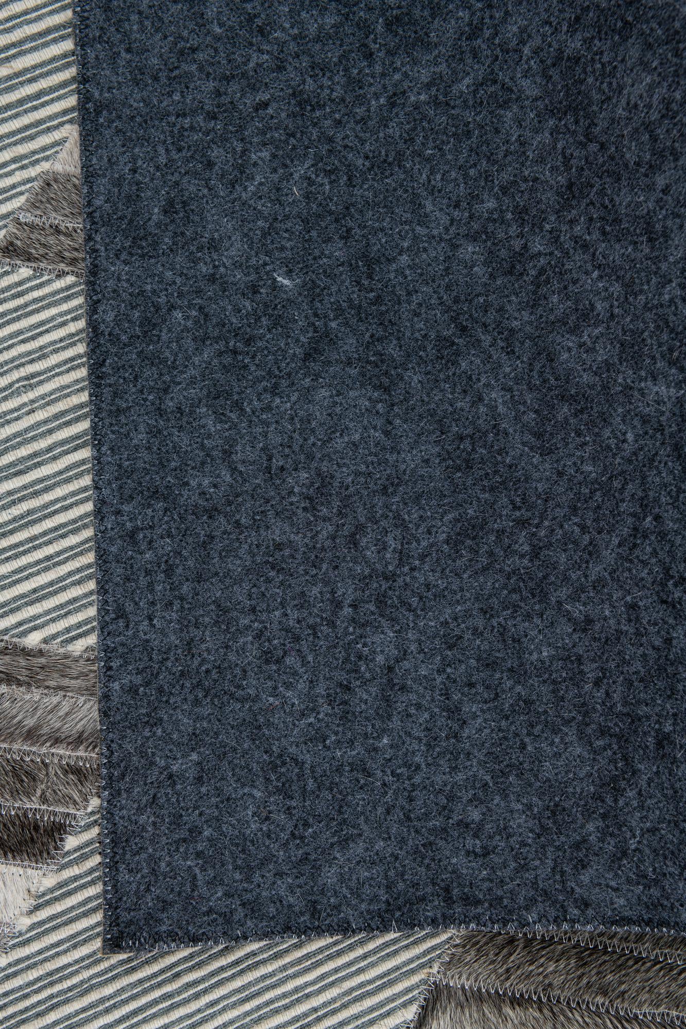 5' x 7' 10 Cowhide Leather Rug