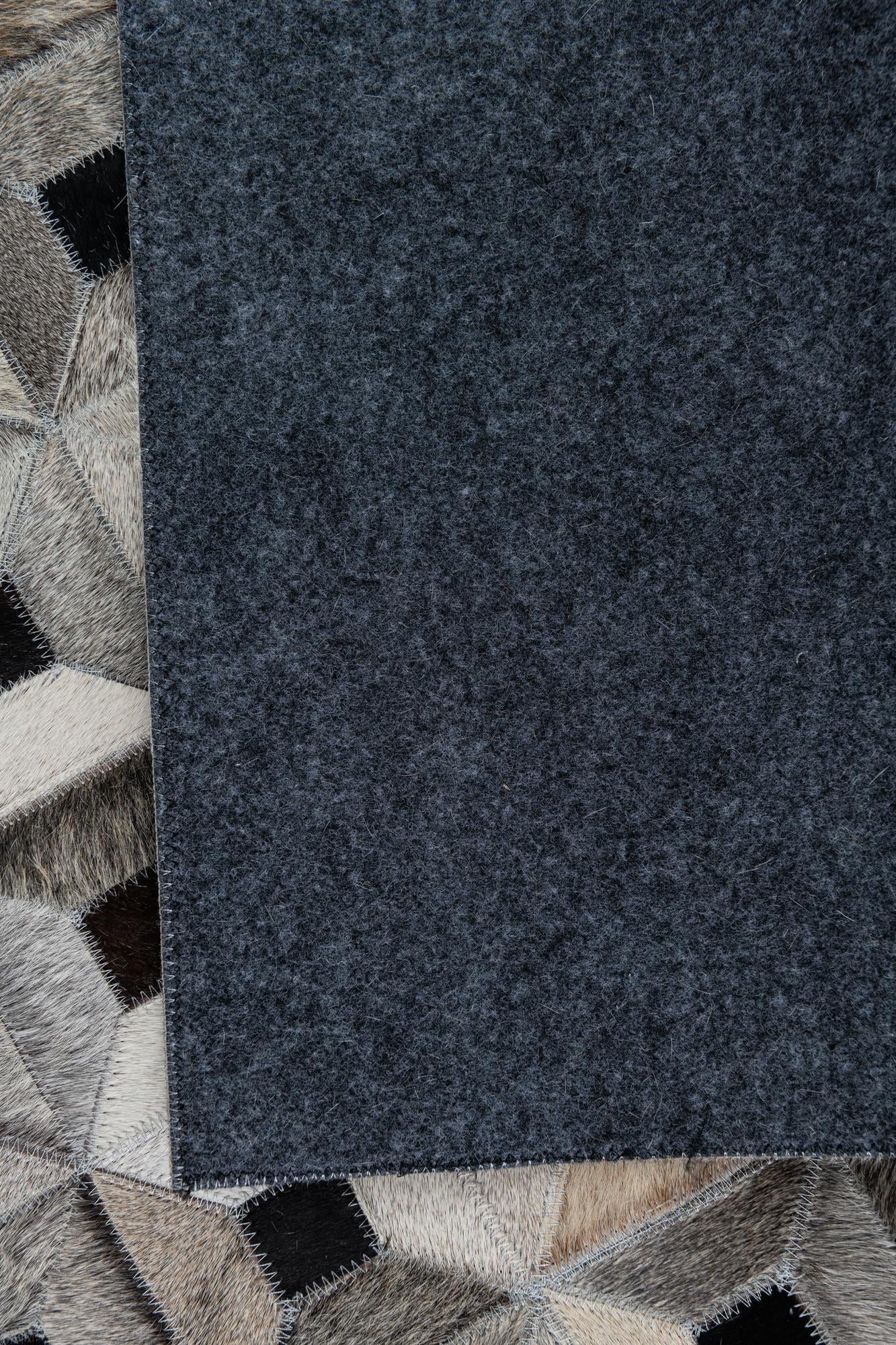 5' 1 x 8' Cowhide Leather Rug