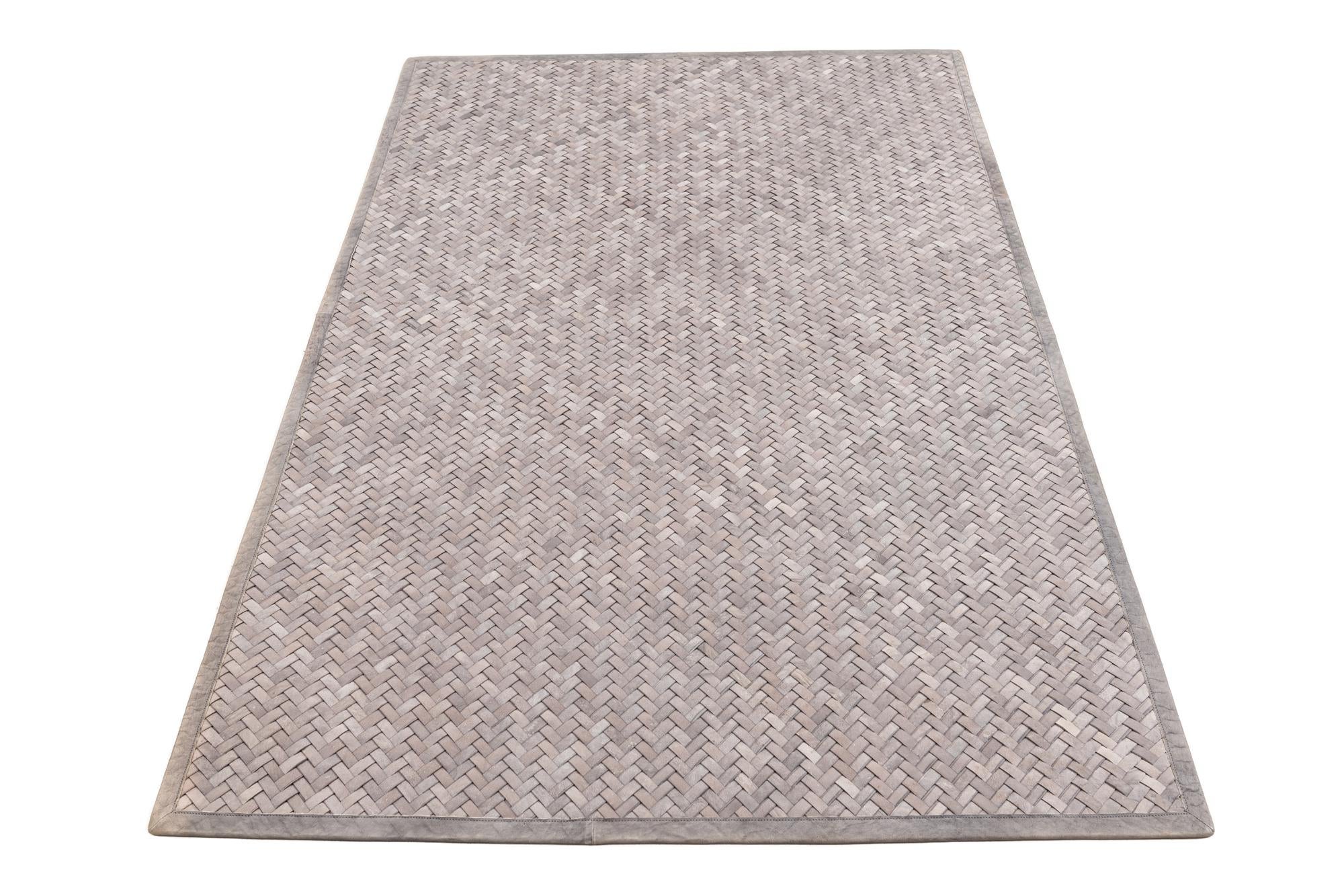 4' x 6' Cowhide Leather Rug