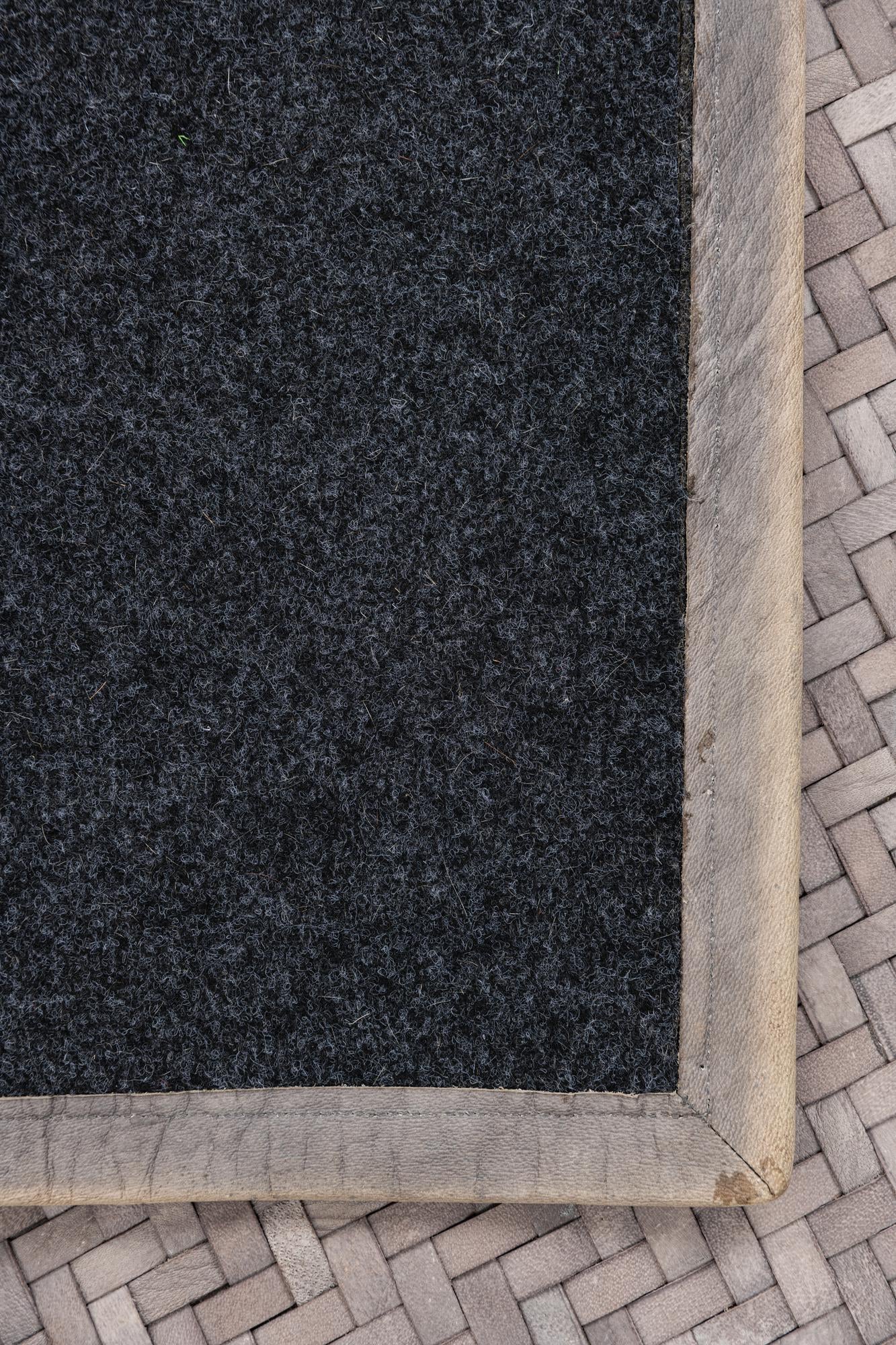 4' x 6' Cowhide Leather Rug