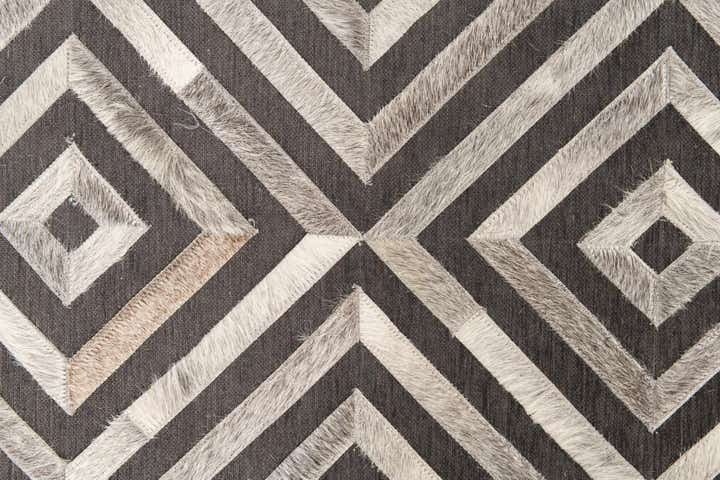 3' 10 x 5' 5 Cowhide Leather Rug