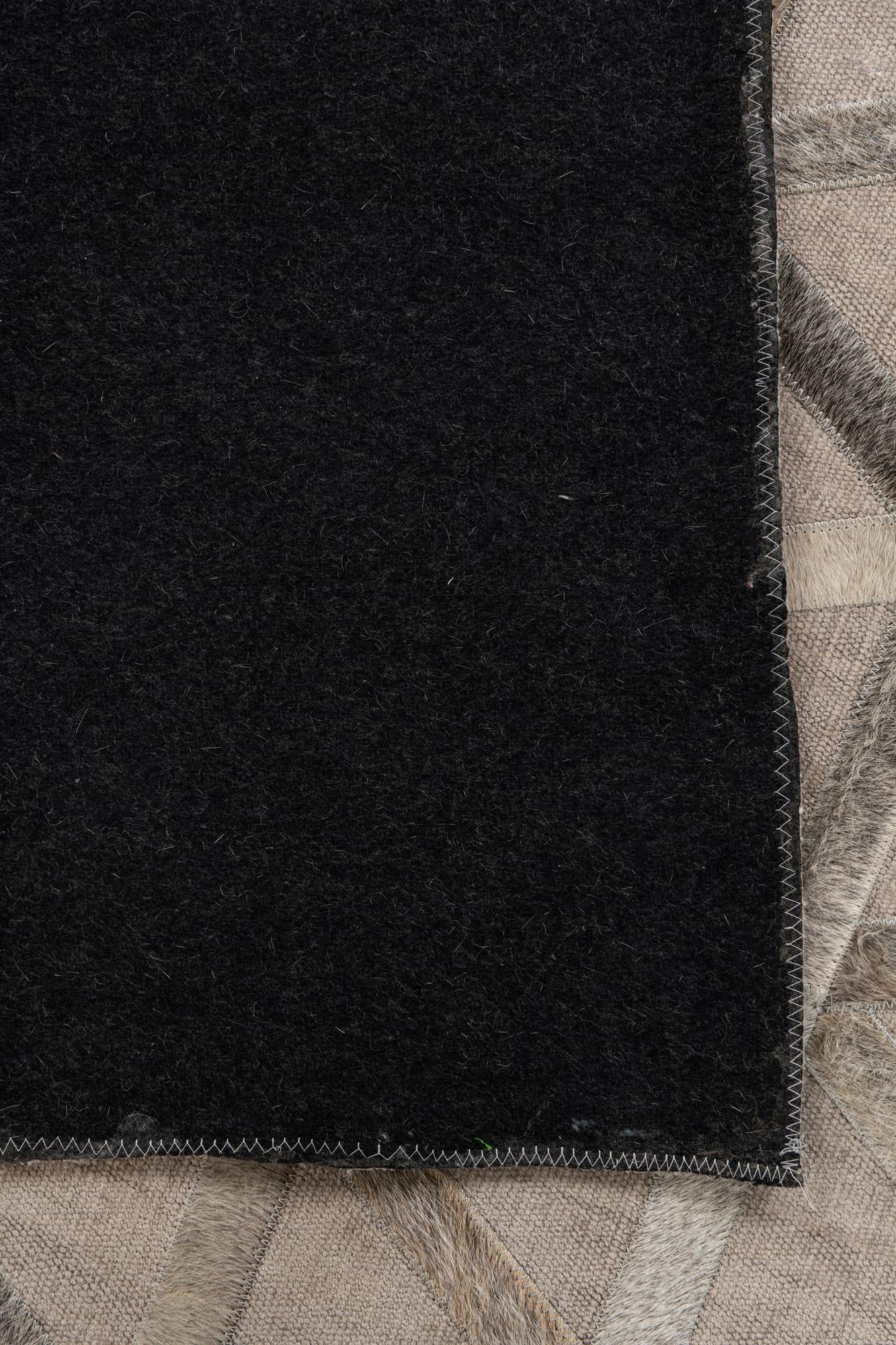 3' 10 x 5' 10 Cowhide Leather Rug