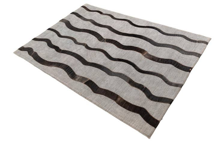 Detail image of 4' x 5' 7 Cowhide Leather Rug