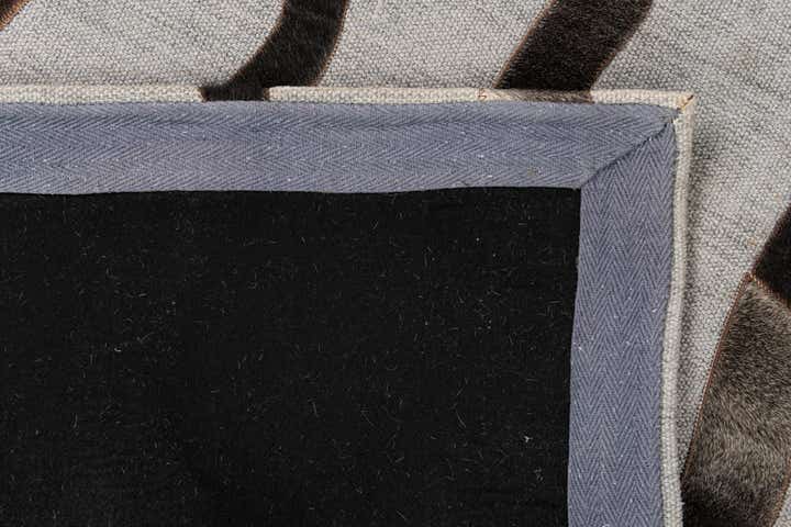 4' x 5' 7 Cowhide Leather Rug