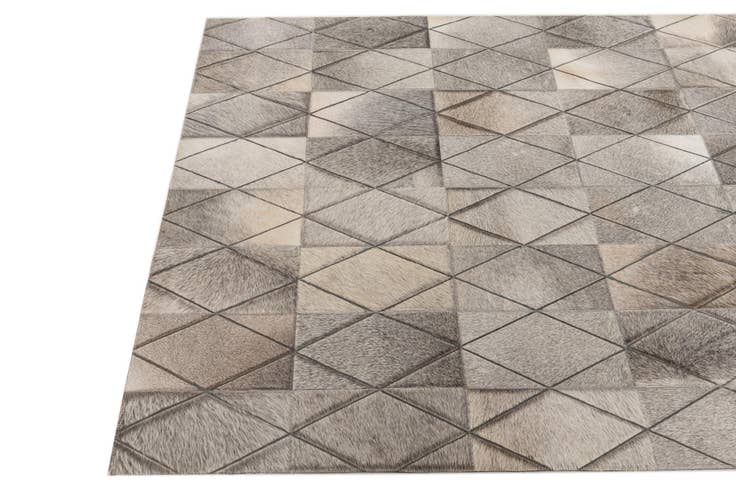 Detail image of 4' x 5' 10 Cowhide Leather Rug