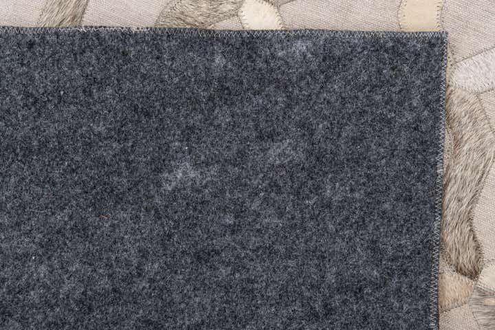 4' x 5' 8 Cowhide Leather Rug
