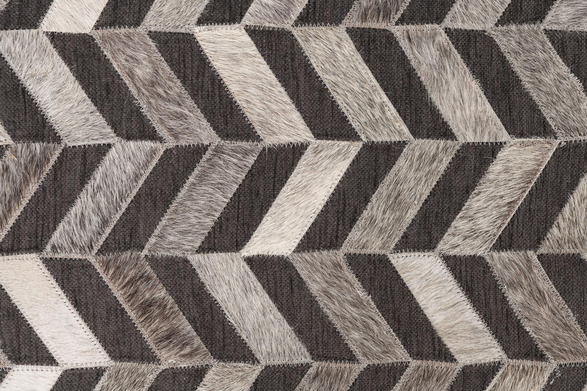 4' x 5' 5 Cowhide Leather Rug
