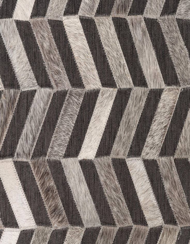 Detail image of 4' x 5' 5 Cowhide Leather Rug