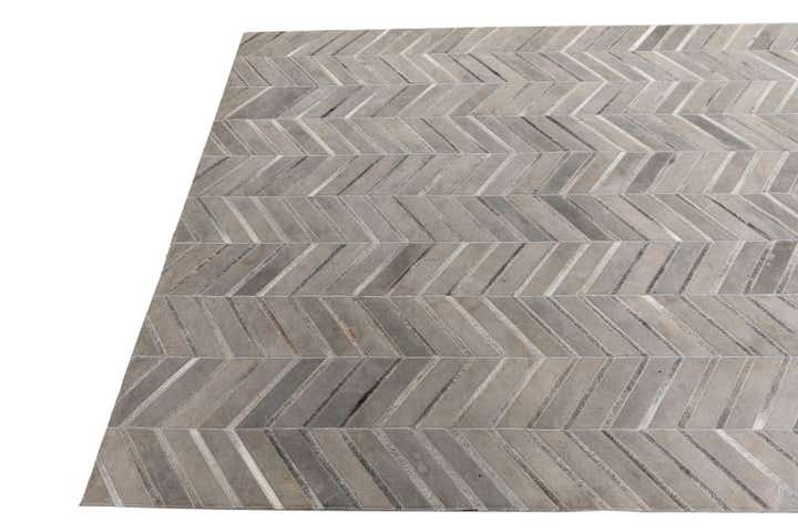 5' x 8' 1 Cowhide Leather Rug