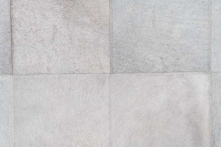 4' 1 x 6' Cowhide Leather Rug