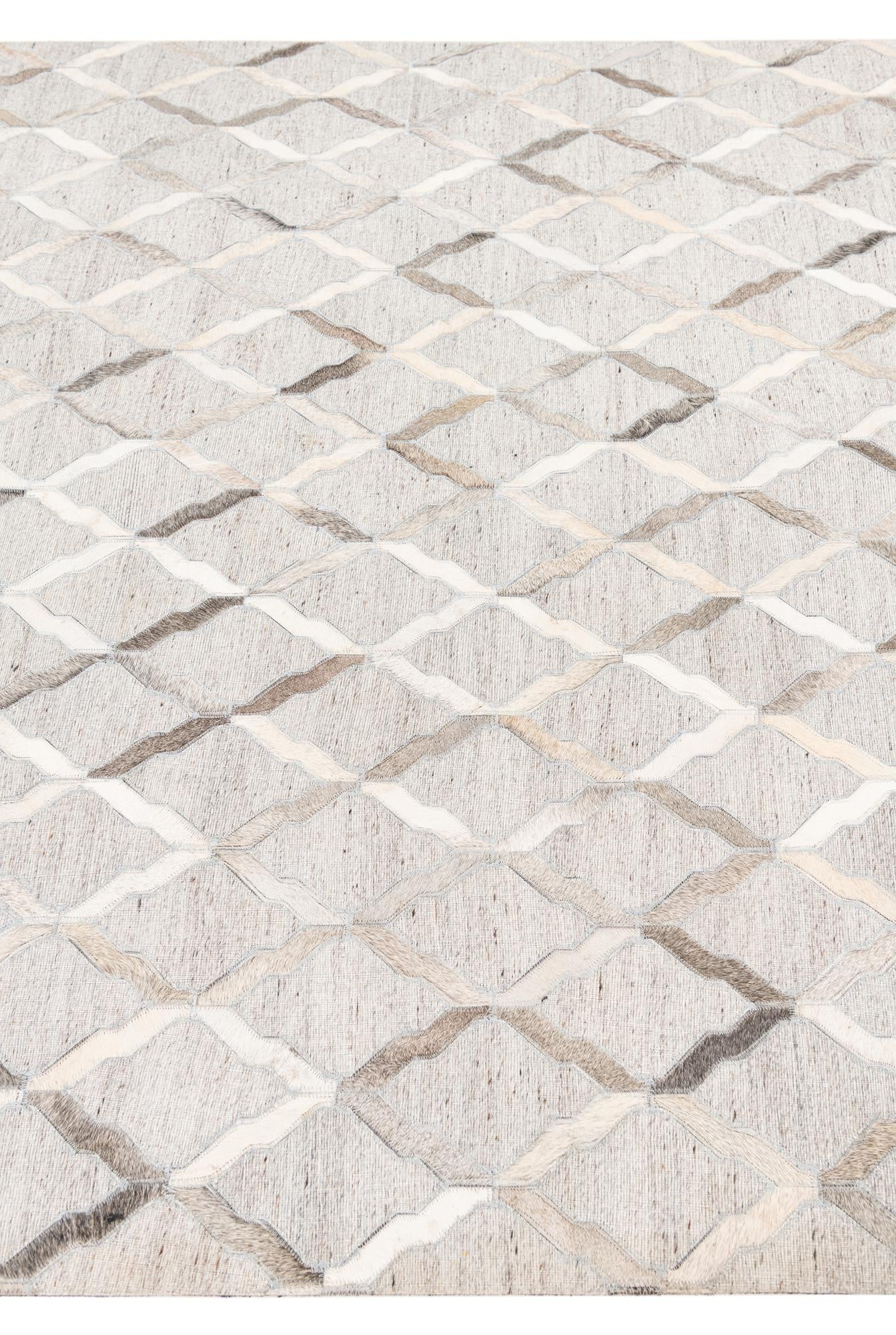 5' x 7' 8 Cowhide Leather Rug