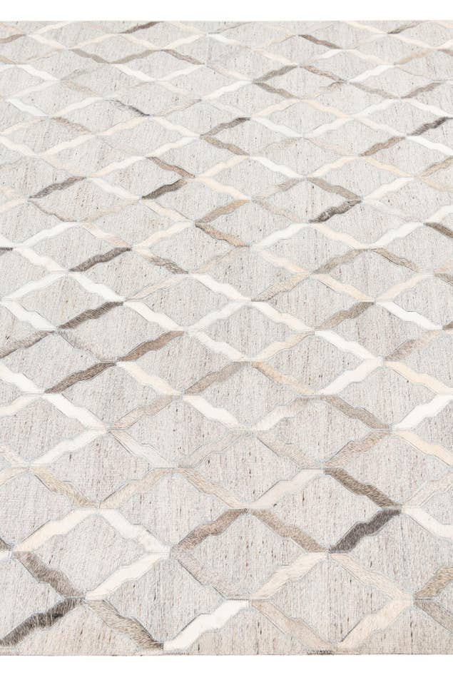 Detail image of 5' x 7' 8 Cowhide Leather Rug