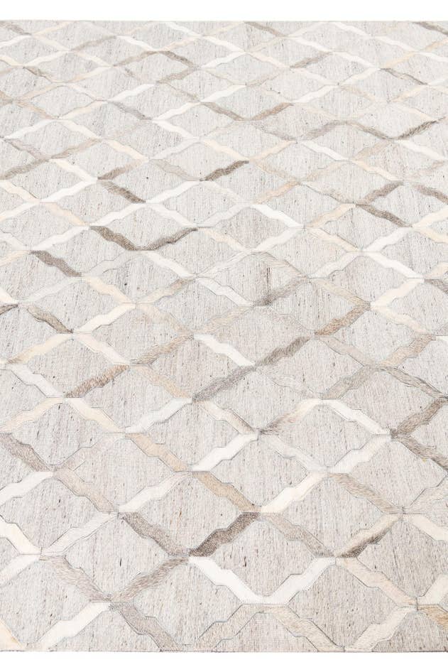 Detail image of 5' 1 x 7' 8 Cowhide Leather Rug