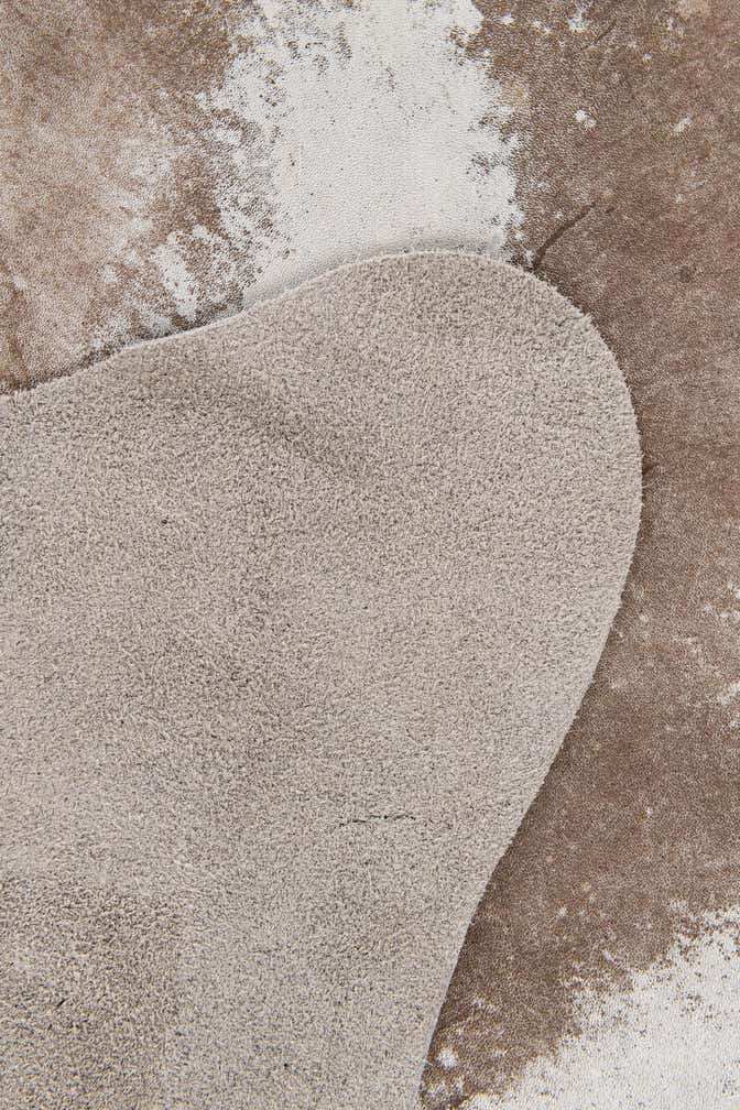 5' 2 x 5' 10 Cowhide Leather Rug