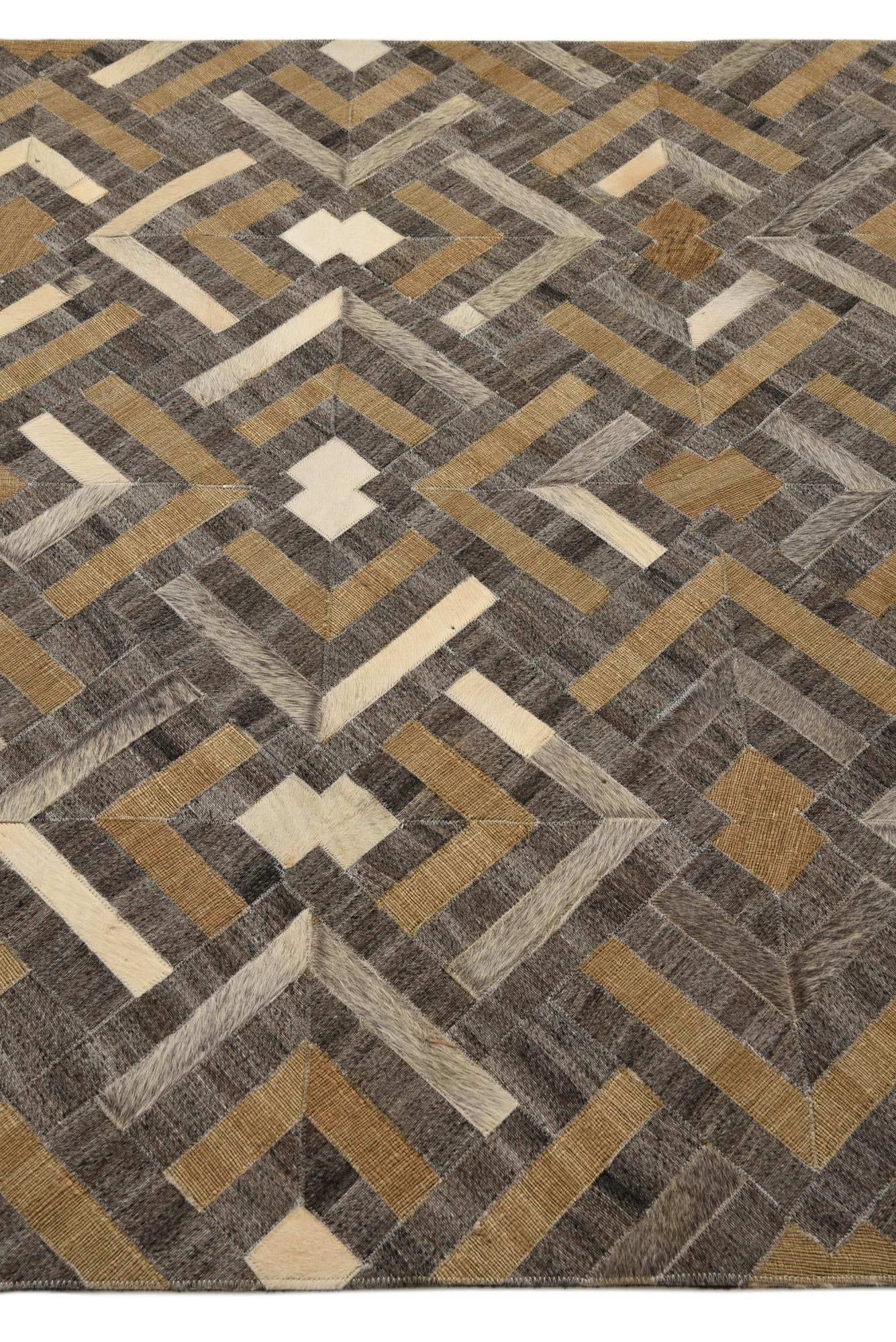 5' x 7' 9 Cowhide Rug