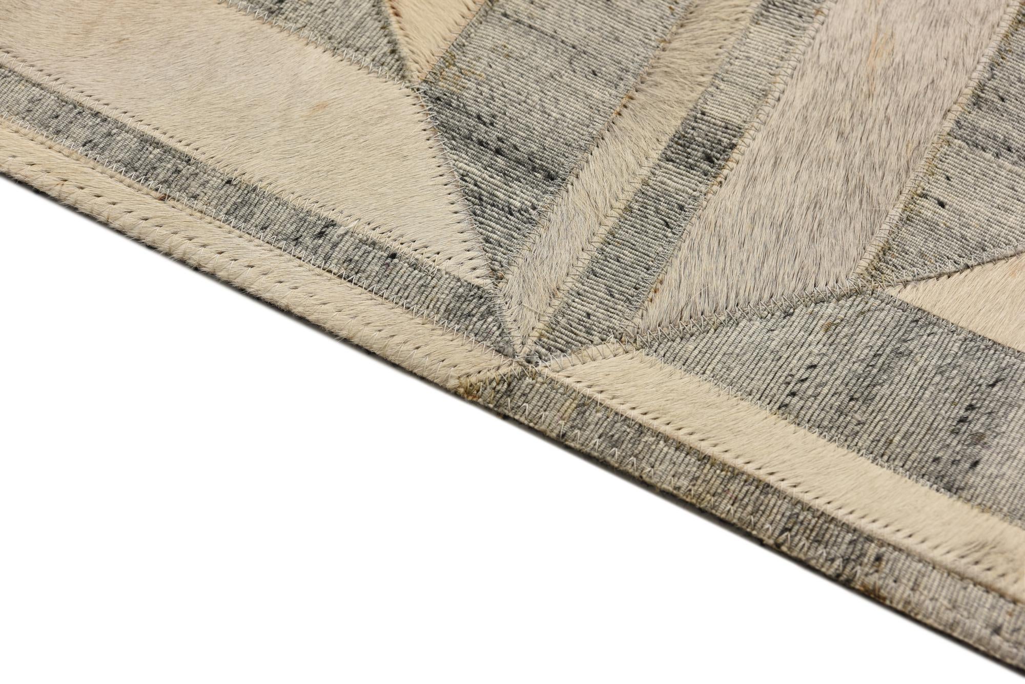 5' x 7' 9 Cowhide Rug