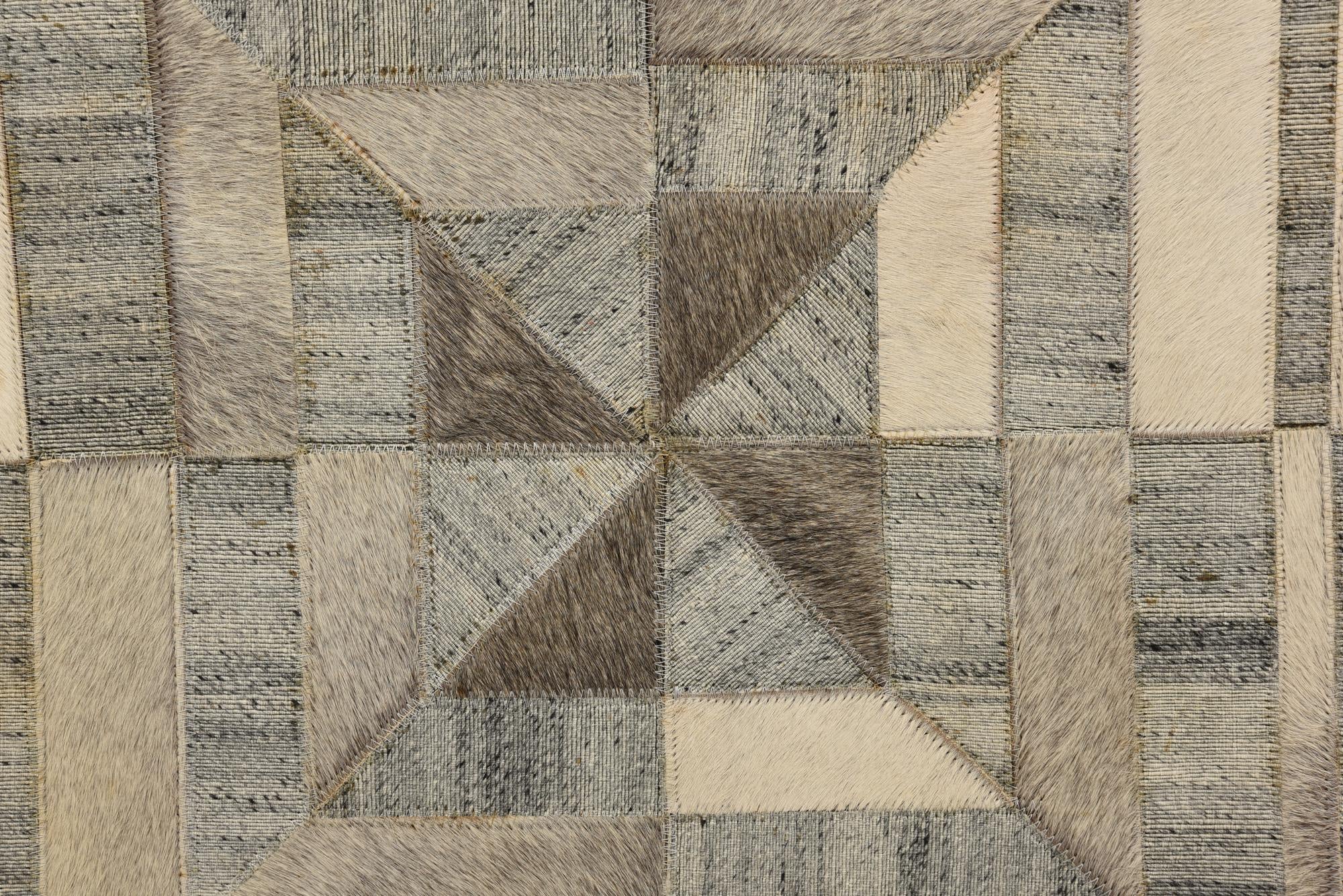 5' x 7' 9 Cowhide Rug