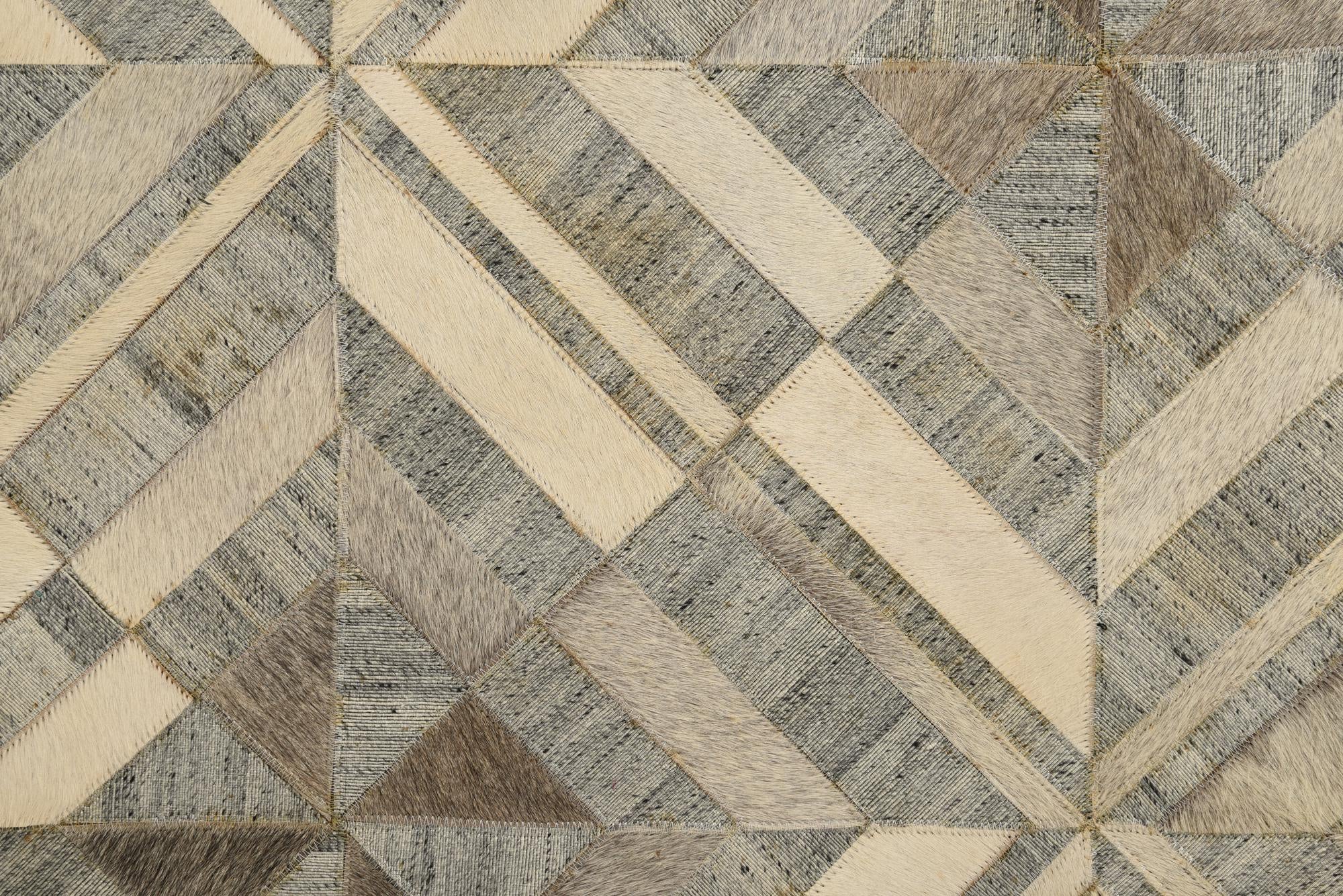 5' x 7' 9 Cowhide Rug