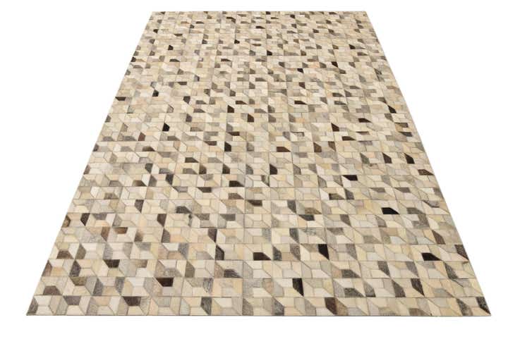 5' 4 x 7' 6 Cowhide Rug