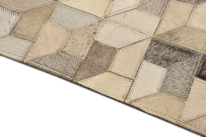 5' 4 x 7' 6 Cowhide Rug