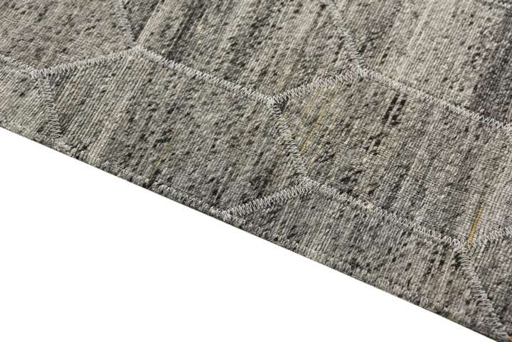 5' x 8' Cowhide Rug