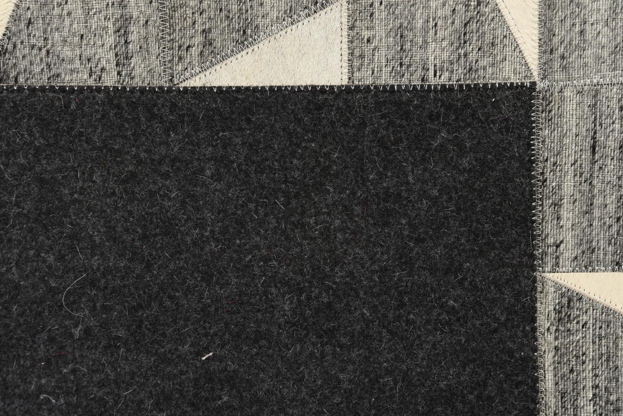 5' x 7' 10 Cowhide Rug