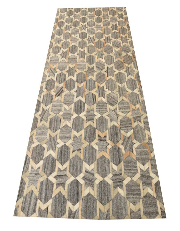 Detail image of 5' x 7' 10 Cowhide Rug