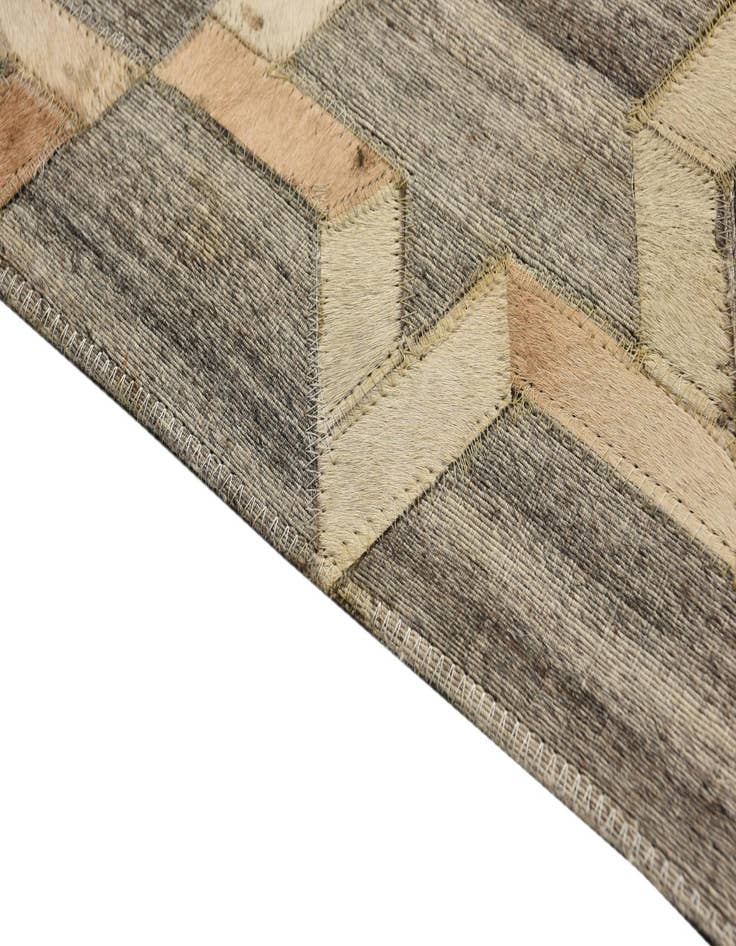 Detail image of 5' x 7' 10 Cowhide Rug