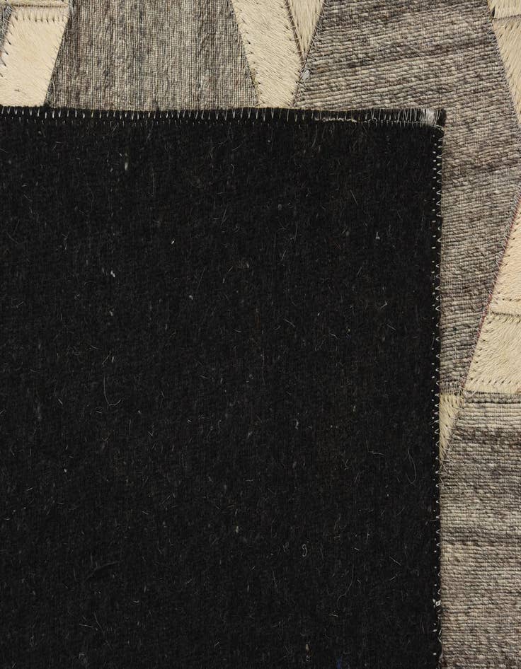 Detail image of 5' x 7' 10 Cowhide Rug