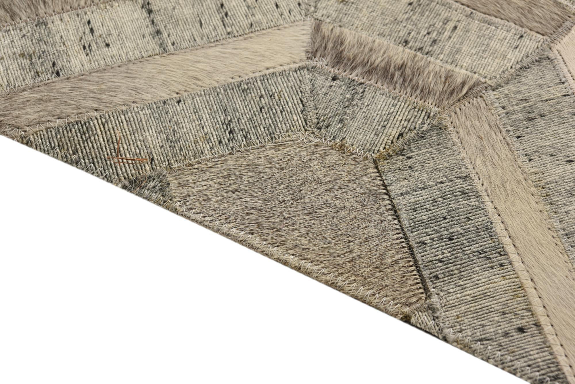 5' 1 x 8' Cowhide Rug