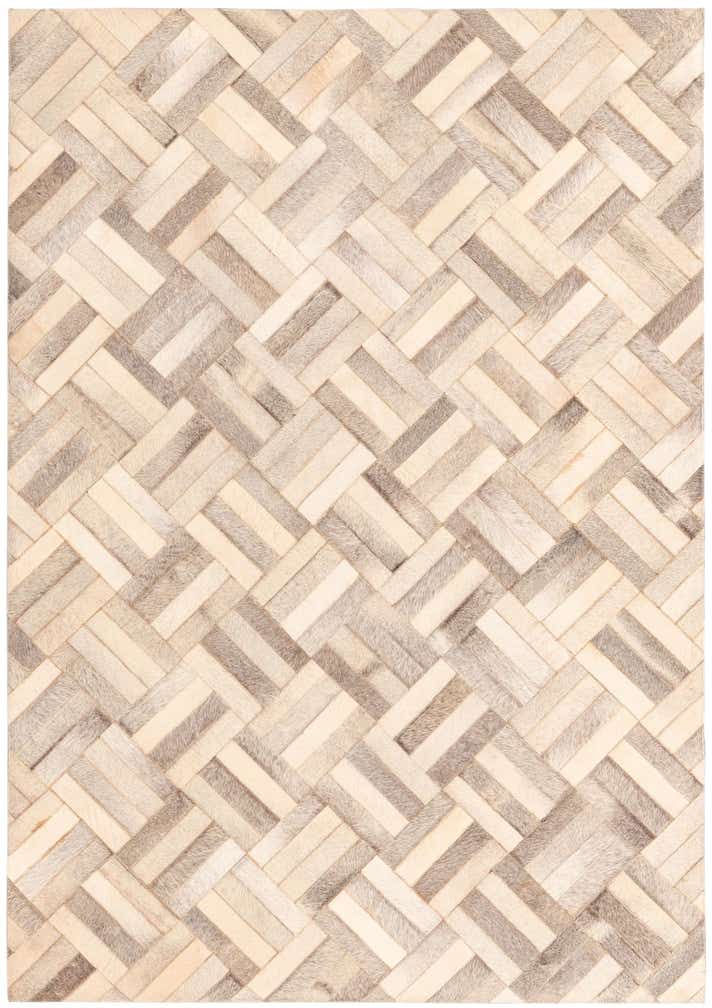 4' 10 x 7' Cowhide Rug