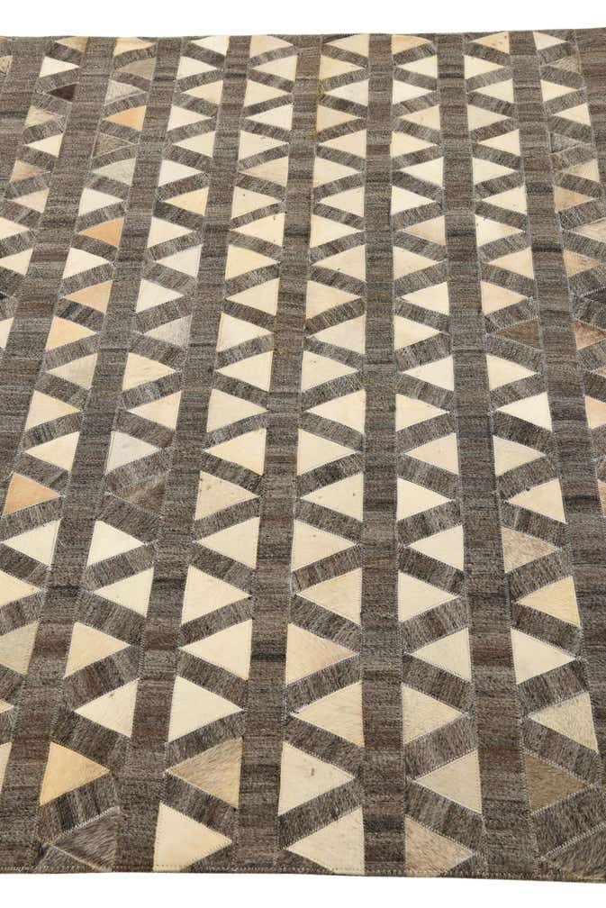 5' 2 x 8' Cowhide Rug