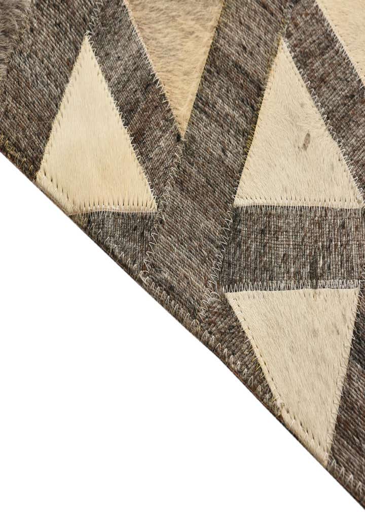 5' 2 x 8' Cowhide Rug
