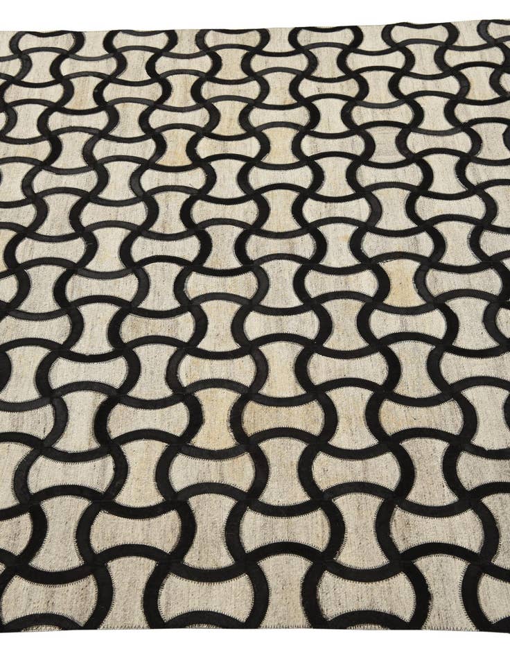 Detail image of 5' x 7' 9 Cowhide Rug