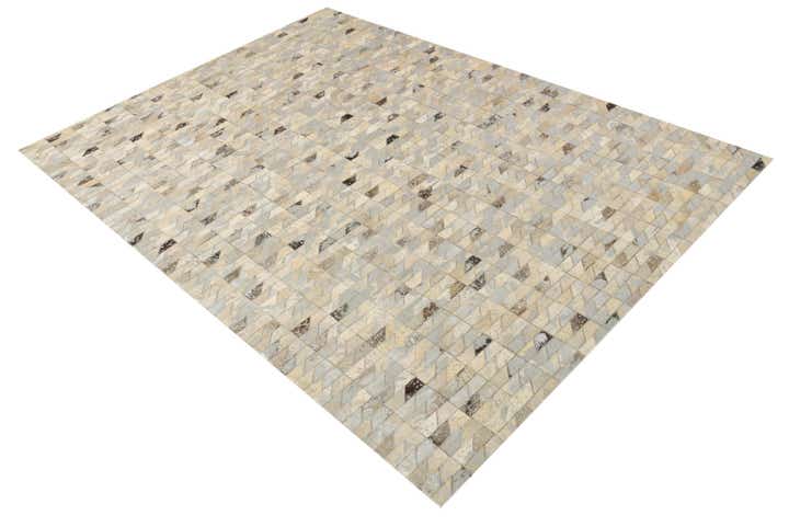 5' 4 x 7' 5 Cowhide Rug