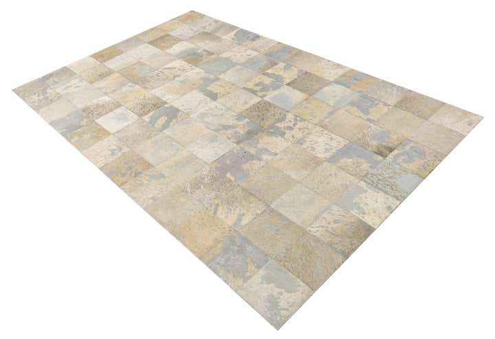 5' 1 x 8' Cowhide Rug