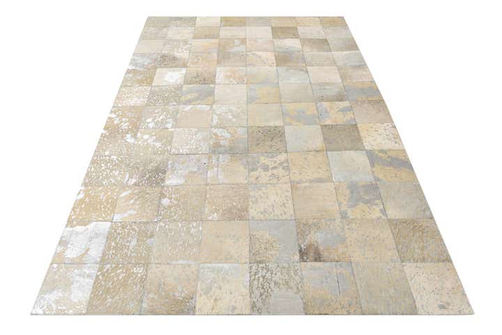 5' 1 x 8' Cowhide Rug