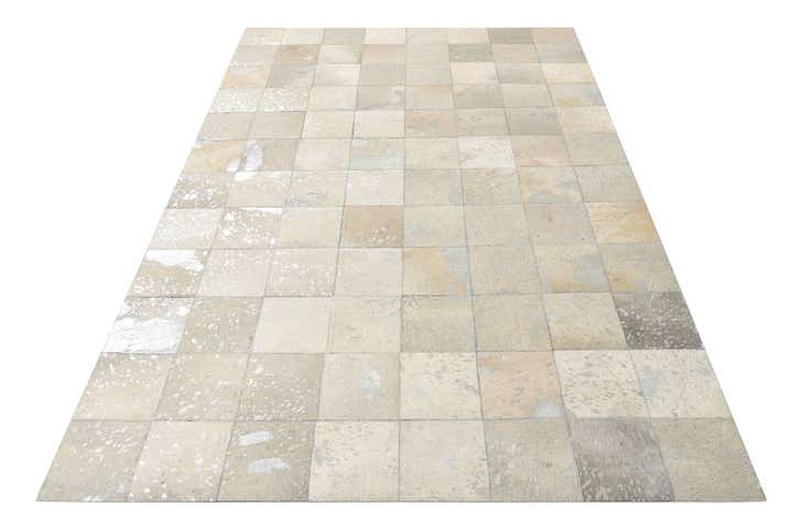 5' 2 x 8' Cowhide Rug