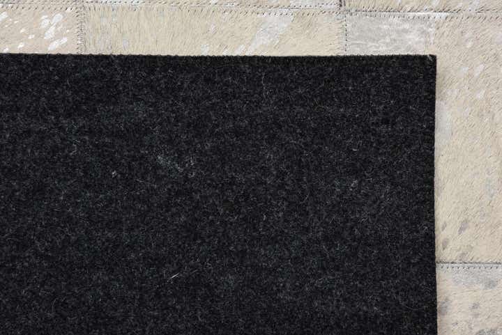 5' 2 x 8' Cowhide Rug
