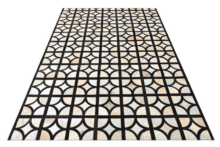 5' 3 x 7' 7 Cowhide Rug