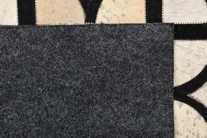 5' 3 x 7' 7 Cowhide Rug