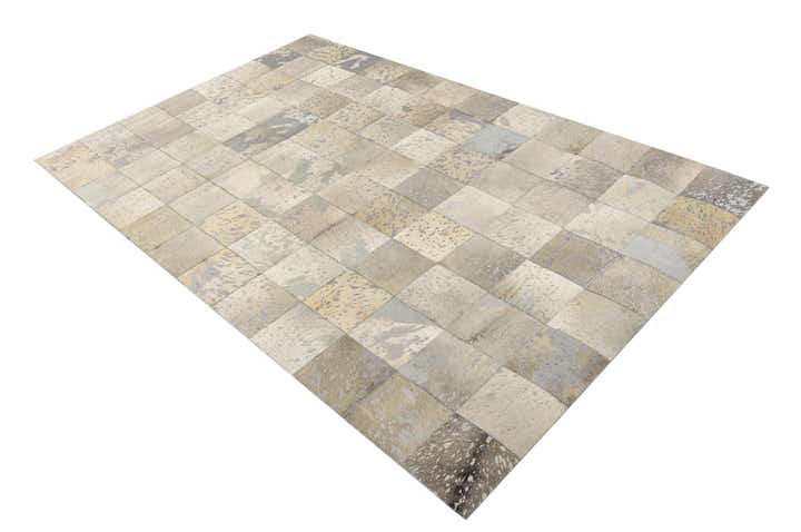 5' 1 x 8' Cowhide Rug