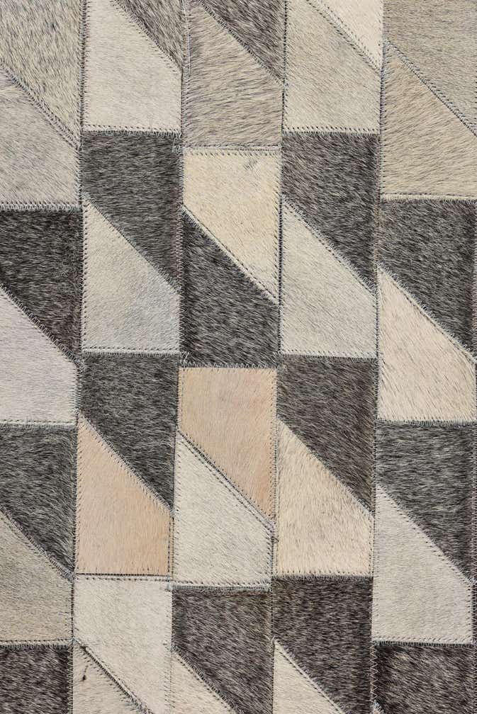 5' x 8' Cowhide Rug
