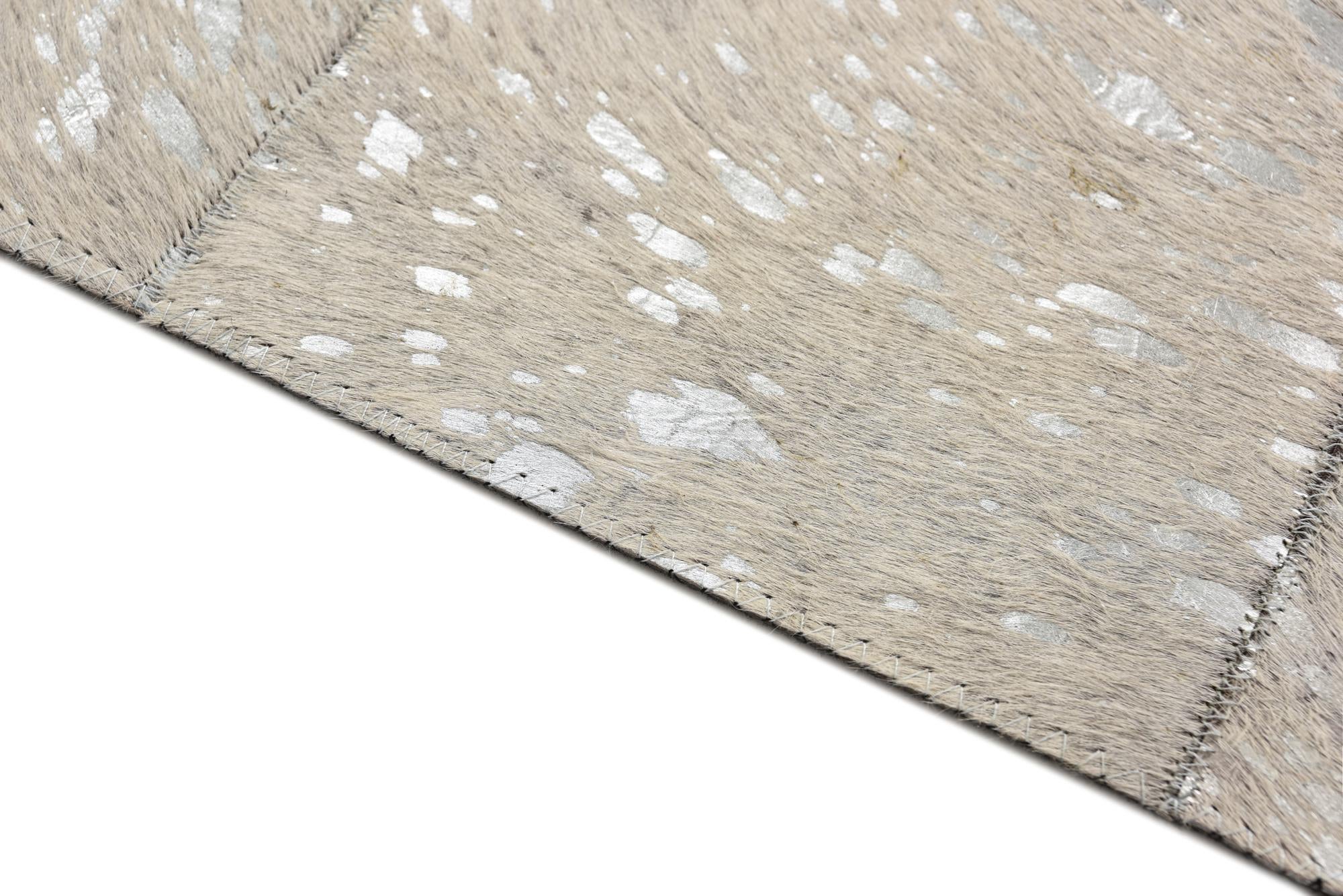 5' x 8' Cowhide Rug
